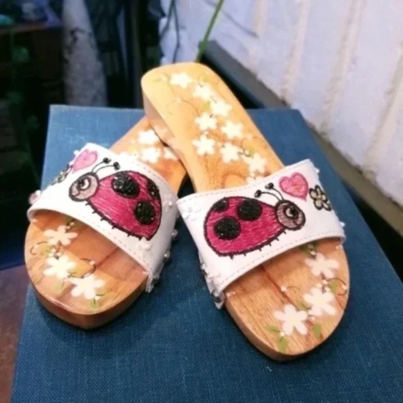 ❤️ Toddler Ladybug Sandals Sized for 7 to 8 - Picture 9 of 9